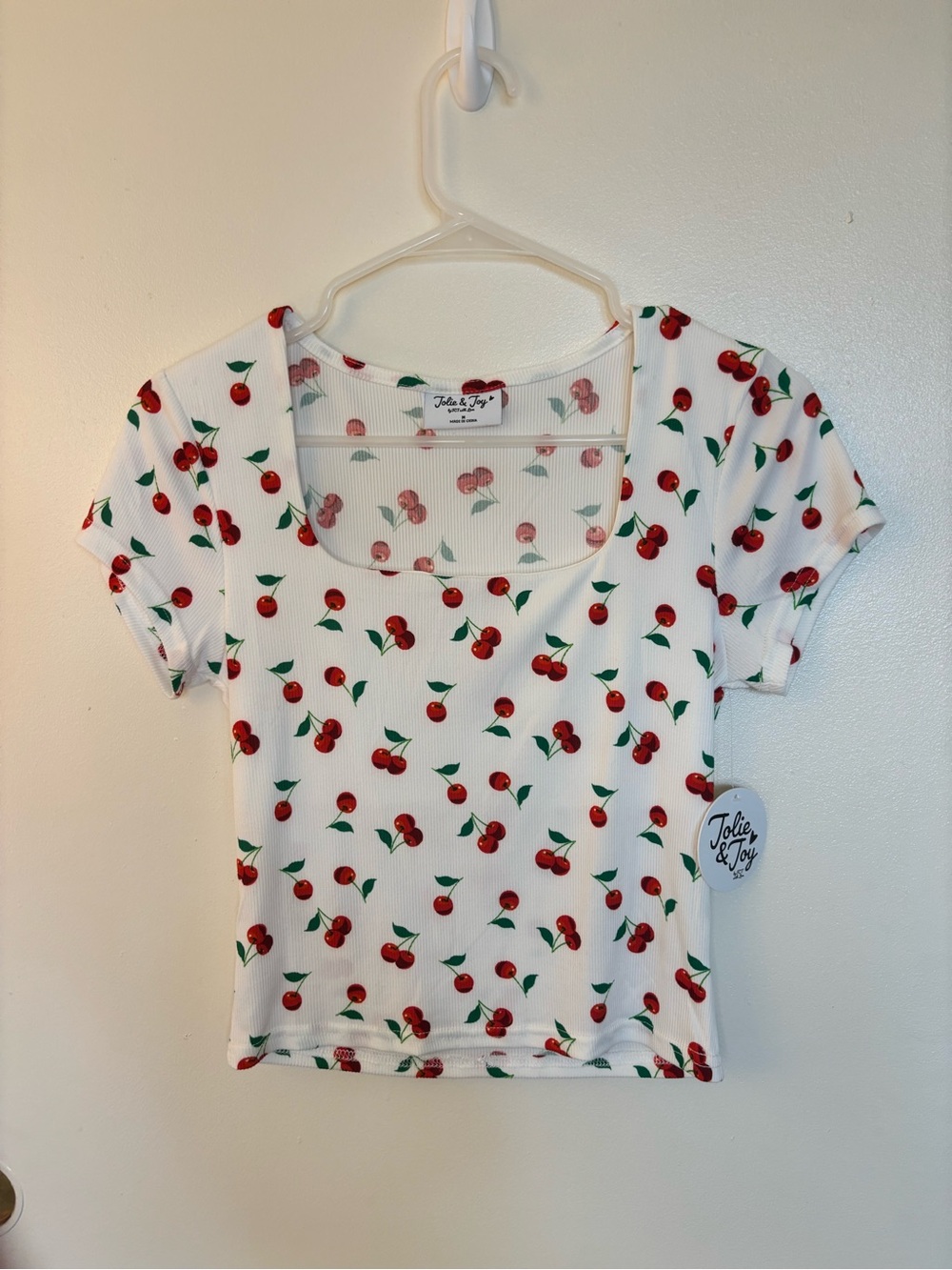 Jolie & Joy White Cherry Print Crop Top